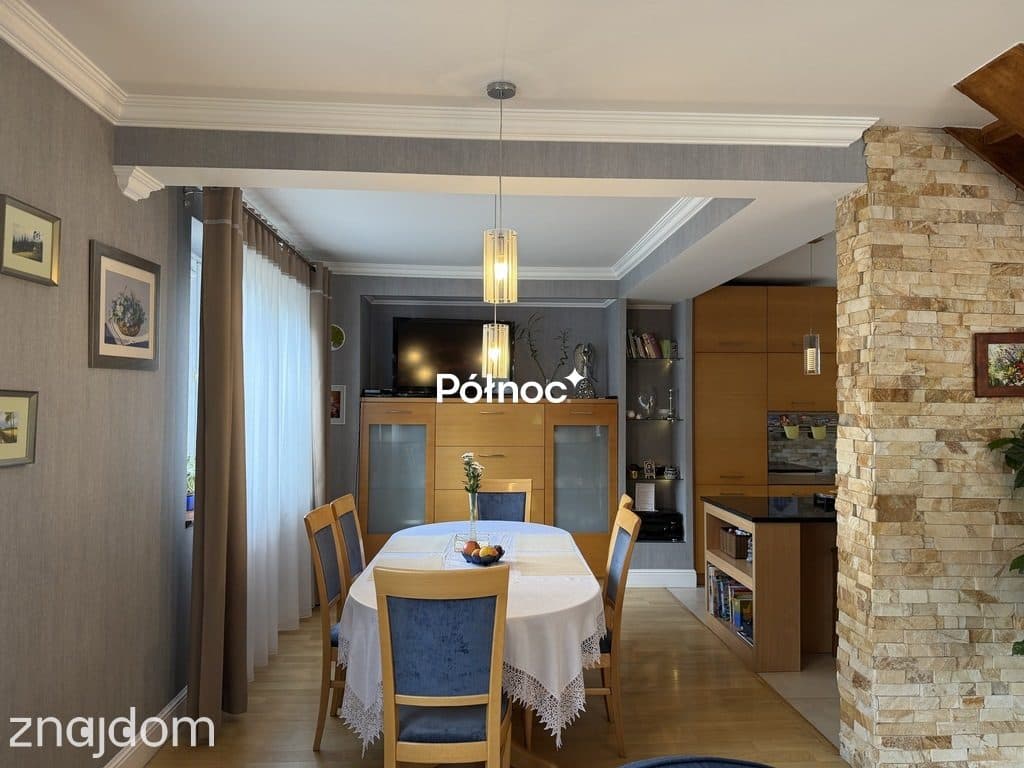 Dom z ogrodem do zamieszkania w Centrum Bochni - zdjęcie 3