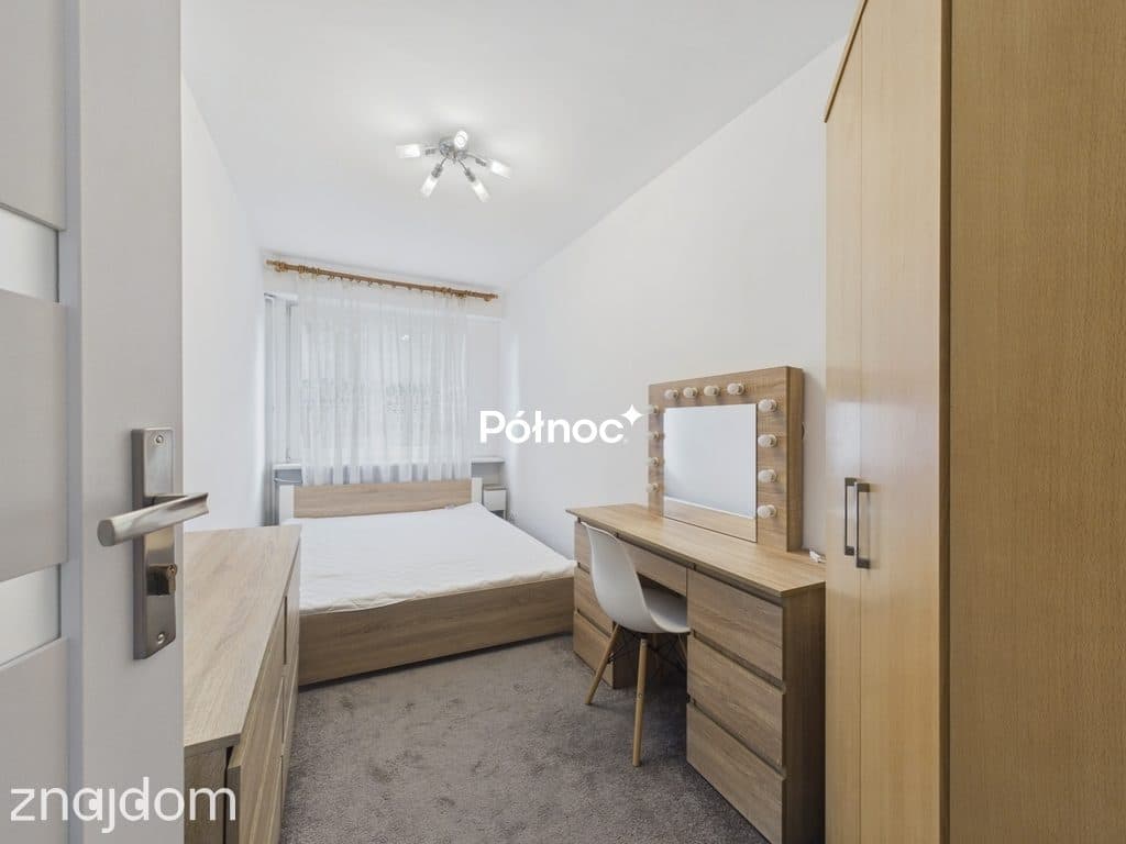 Mieszkanie na wynajem - 4 pokoje - zdjęcie 7