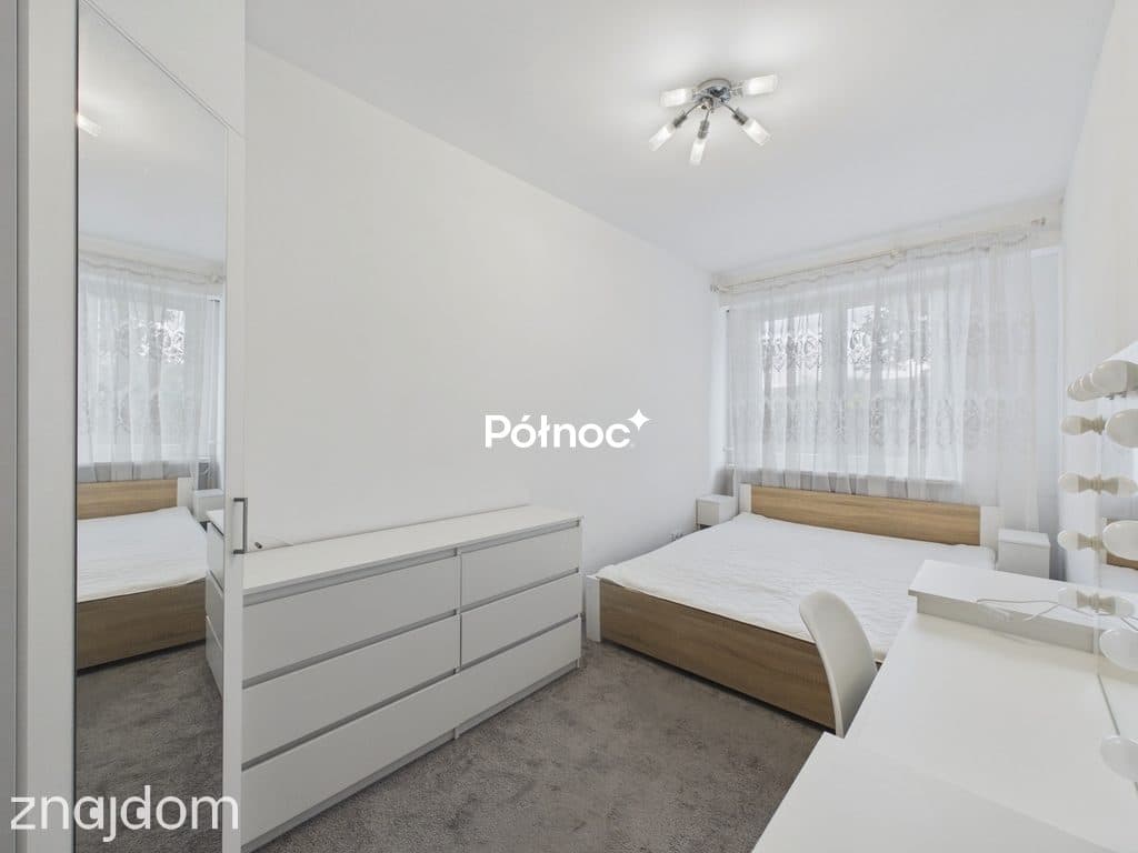 Mieszkanie na wynajem - 4 pokoje - zdjęcie 3