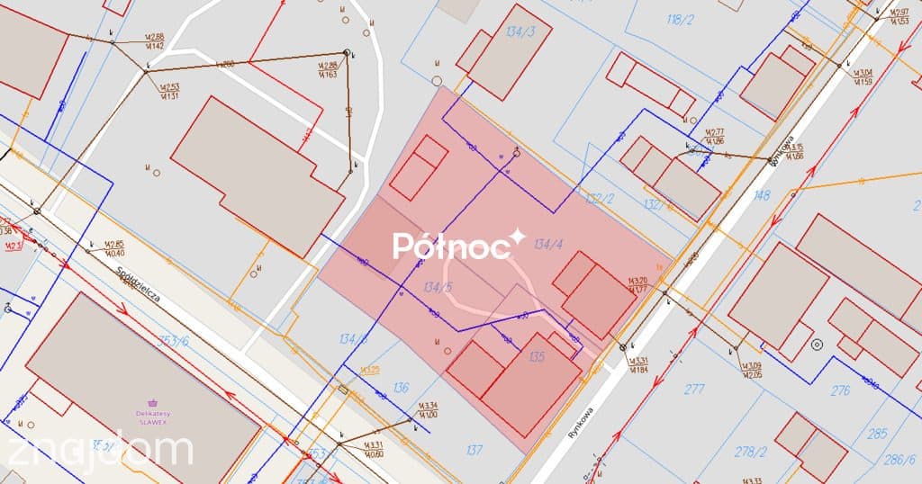 Działka w centrum Piszczaca z domem do remontu - zdjęcie 8