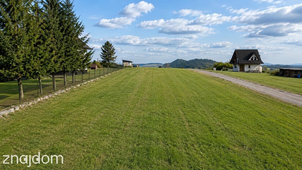 Działka inwestycyjna z WZ na 4 domy - zdjęcie 8