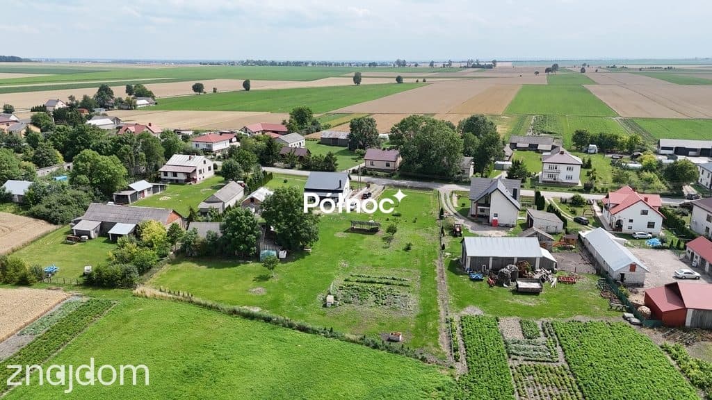 Dom do zamieszkania z dużą działką - zdjęcie 8
