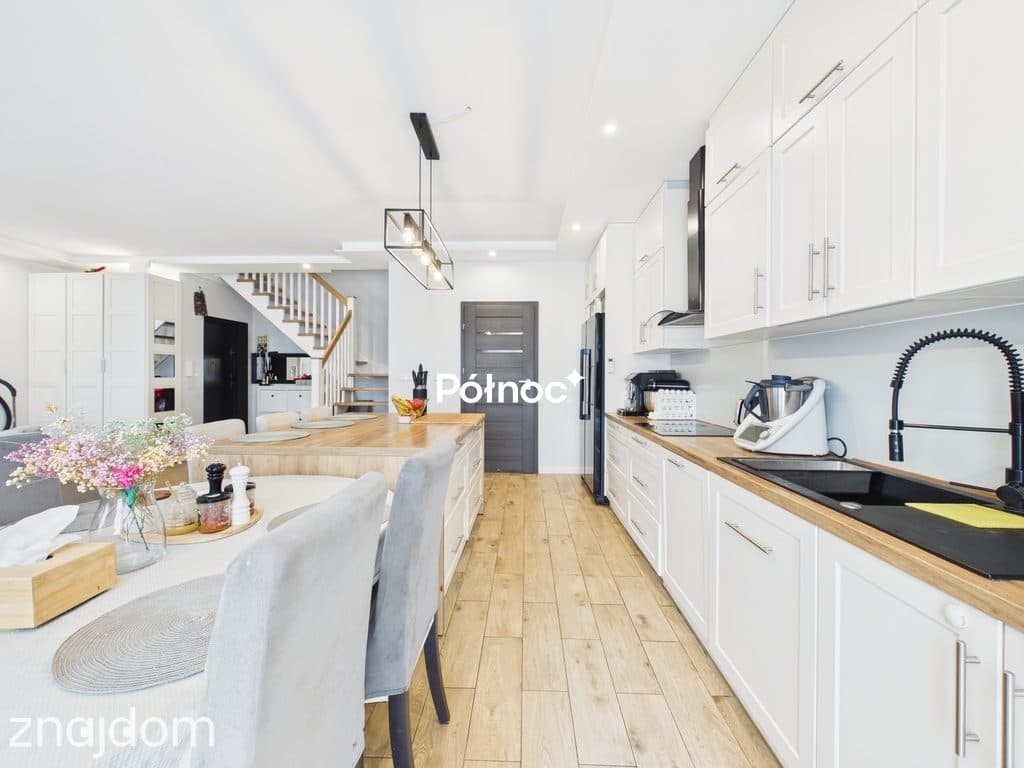 Dwupoziomowy apartament z sauną i ogródkiem - zdjęcie 7