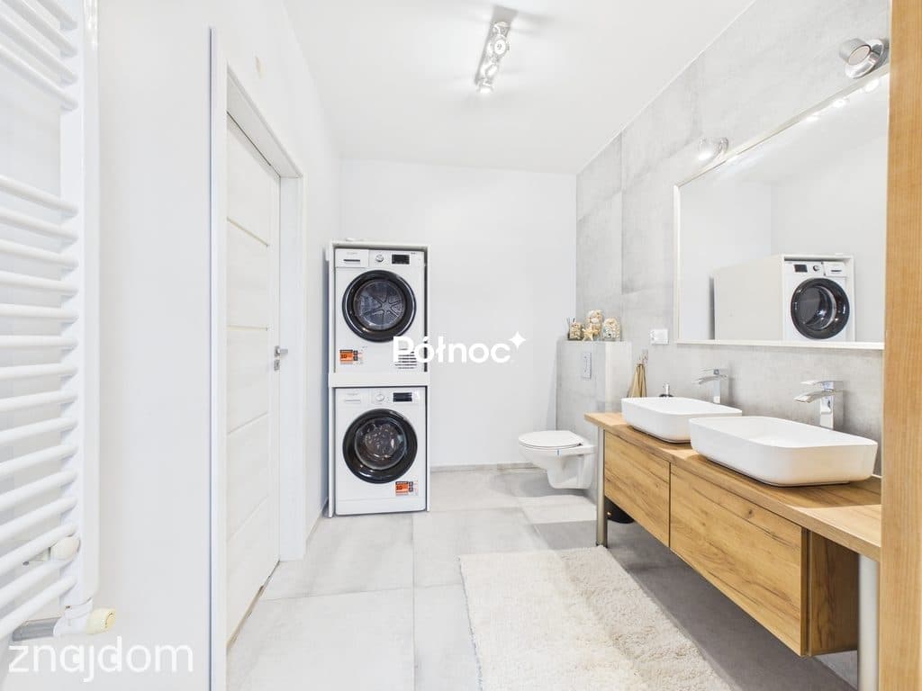 Dwupoziomowy apartament z sauną i ogródkiem - zdjęcie 18