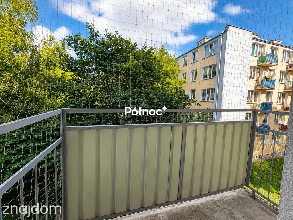 Komfortowa kawalerka na 2 piętrze- os. Dyrekcja - zdjęcie 9