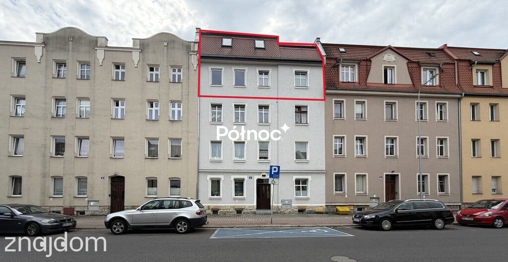 Dwupoziomowe 4 pokojowe mieszkanie - zdjęcie 13