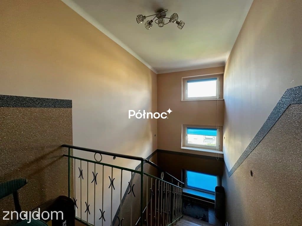 Dom w spokojnej dzielnicy Małobądz - zdjęcie 9