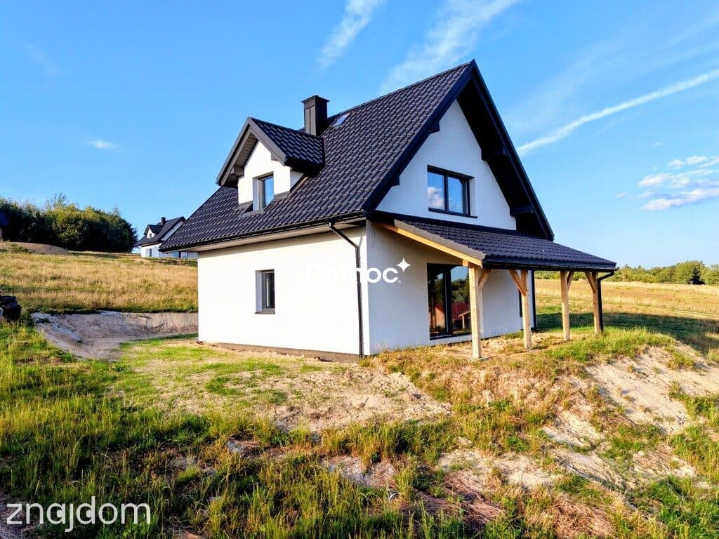 Dom z przestrzenią i panoramą gór - zdjęcie 2