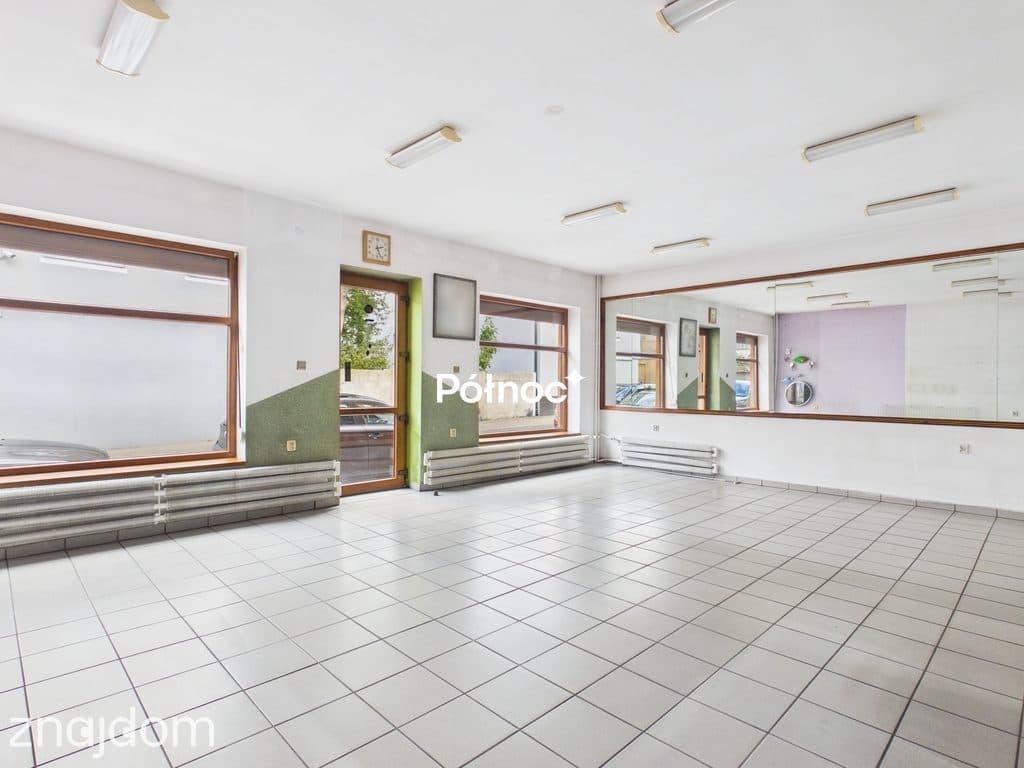 Dom z ogrodem i potencjałem w centrum Lipna . - zdjęcie 3