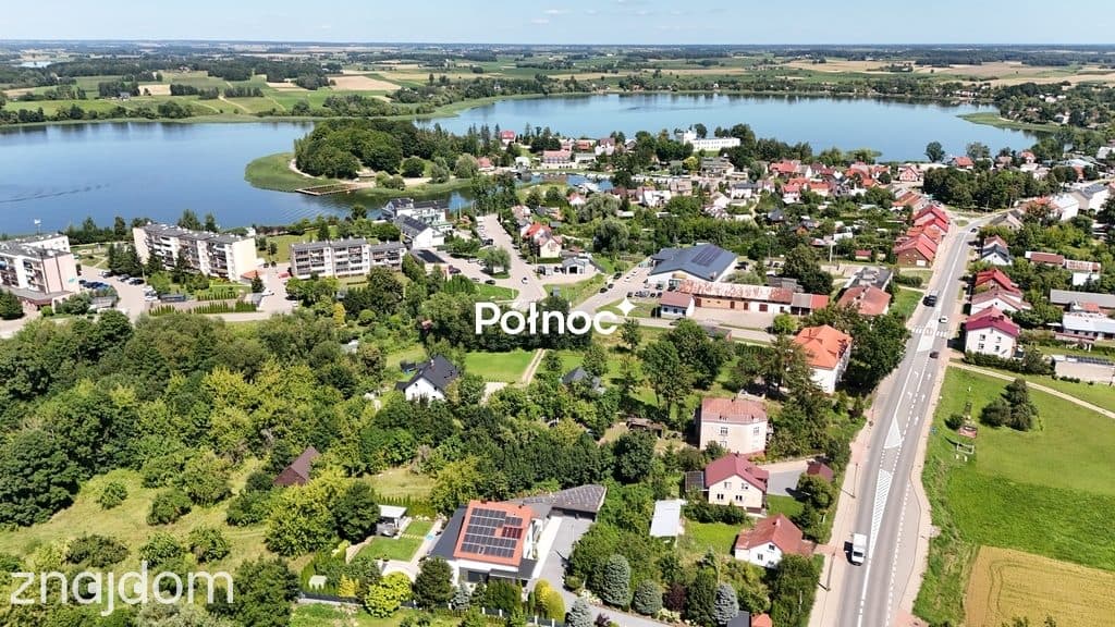 Zabytkowa kamienica w Rajgrodzie nieopodal jeziora - zdjęcie 16