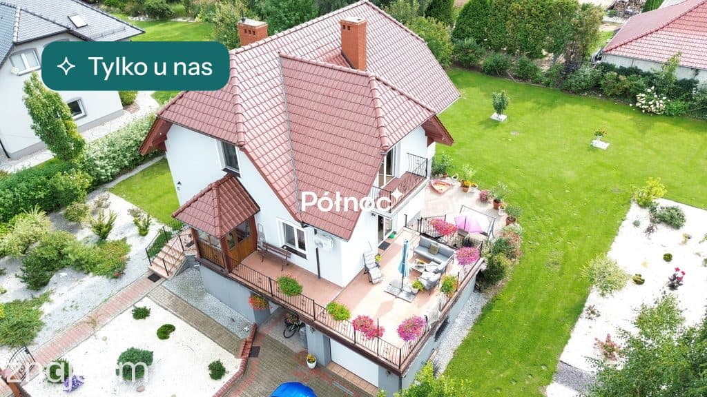 Atrakcyjny dom z piękną działką w Nowogrodźcu