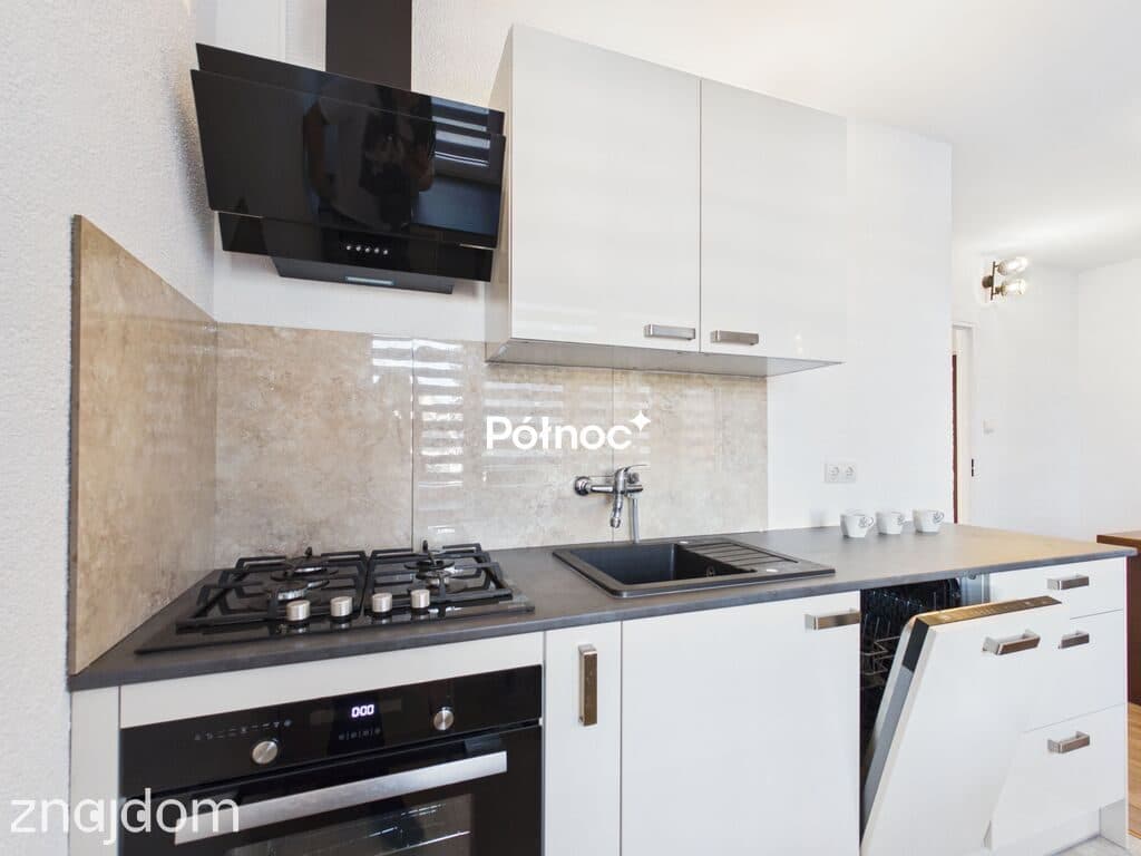 Mieszkanie 4 - pokojowe, Centrum, 62 m2, PARTER! - zdjęcie 3