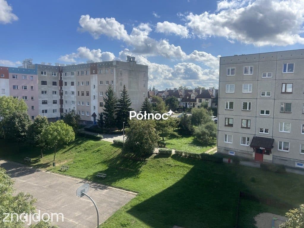 Czteropokojowe mieszkanie na Osiedlu Piastów Śląskich - zdjęcie 19