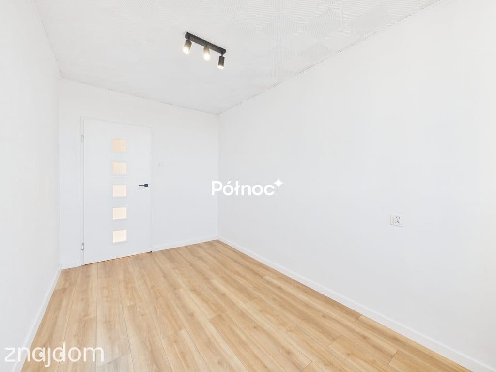 CO SPRZEDAWAJEMY? 2-POKOJOWE MIESZKANIE W CENTRUM - zdjęcie 7