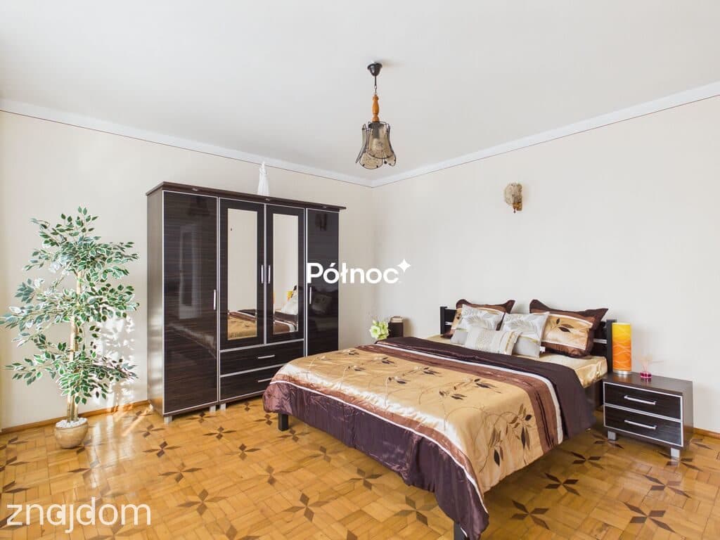 Dom wolnostojący 135 m², 5 pokoi, duża działka - zdjęcie 9