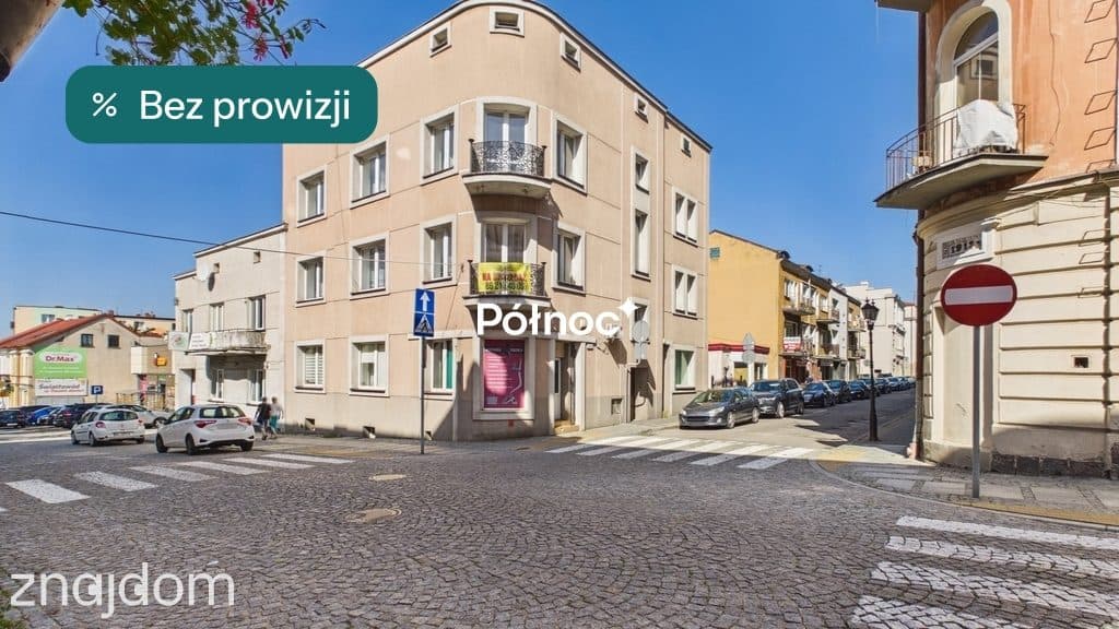 KAMIENICA W CENTRUM ŁOMŻY – 3 MIESZKANIA I 3 LOKALE USŁUGOWE