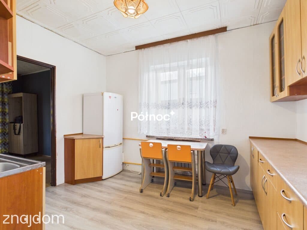 Dom wolnostojący, 3 pokoje, 1700 m², zabudowania - zdjęcie 8