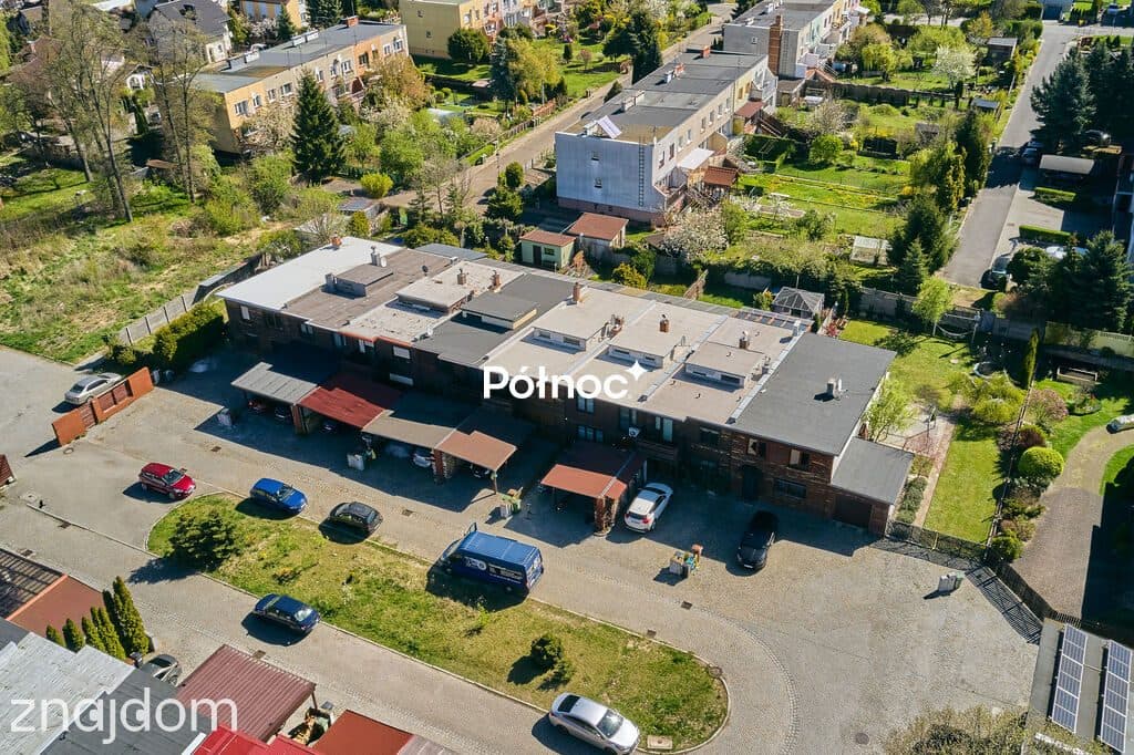 DOM Z CHARAKTEREM na placu Dębowym ! - zdjęcie 2