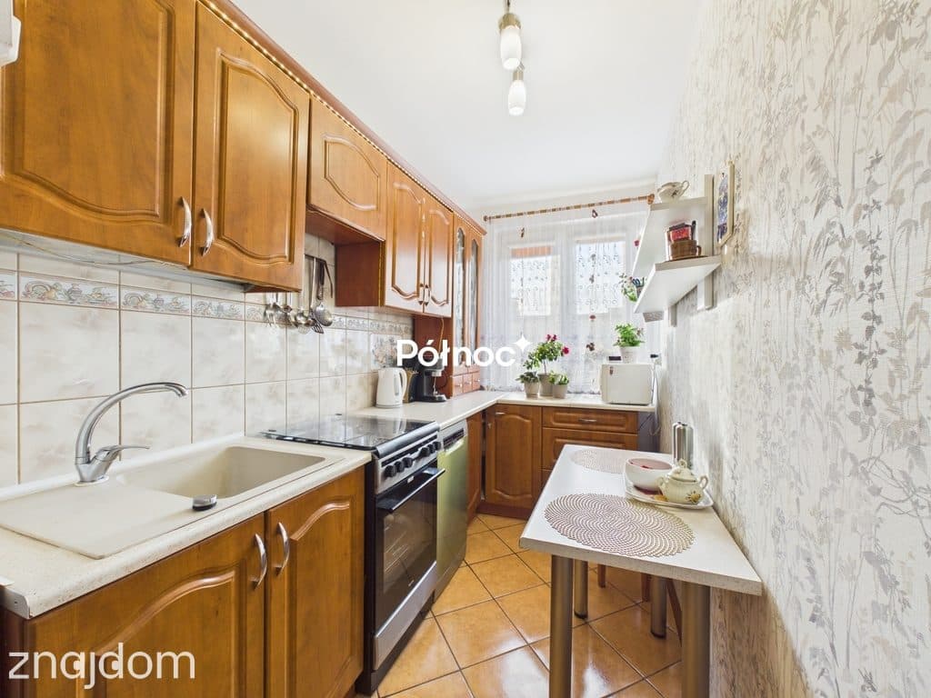 3 pokoje - balkon - 4 piętro w niskim bloku - Piekary C, Legnica - zdjęcie 15