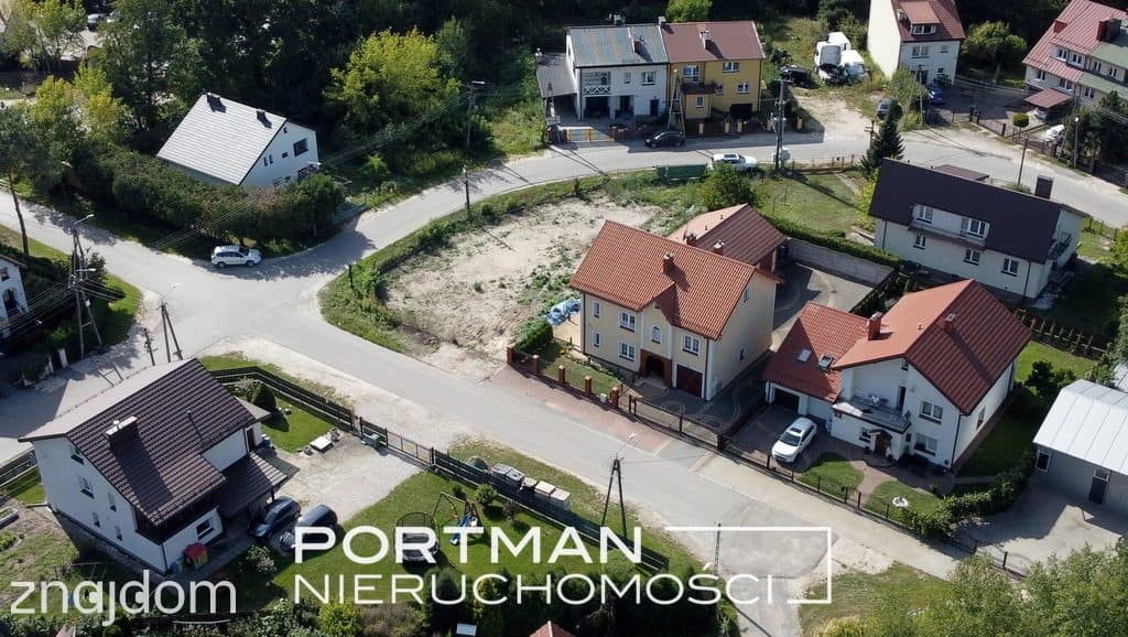 Centrum Wiązowny, wszystkie media, asfalt.