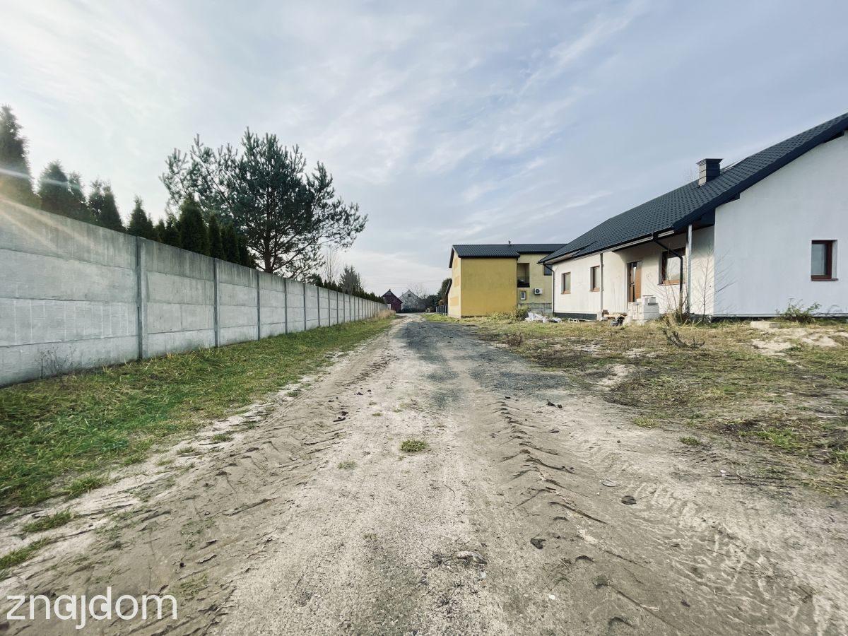 Prąd, woda, kanalizacja | Droga utwardzona - zdjęcie 15