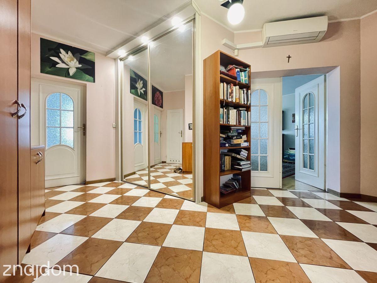 Duża loggia | Piwnica 17 m² | Garaż | PV 1kW |