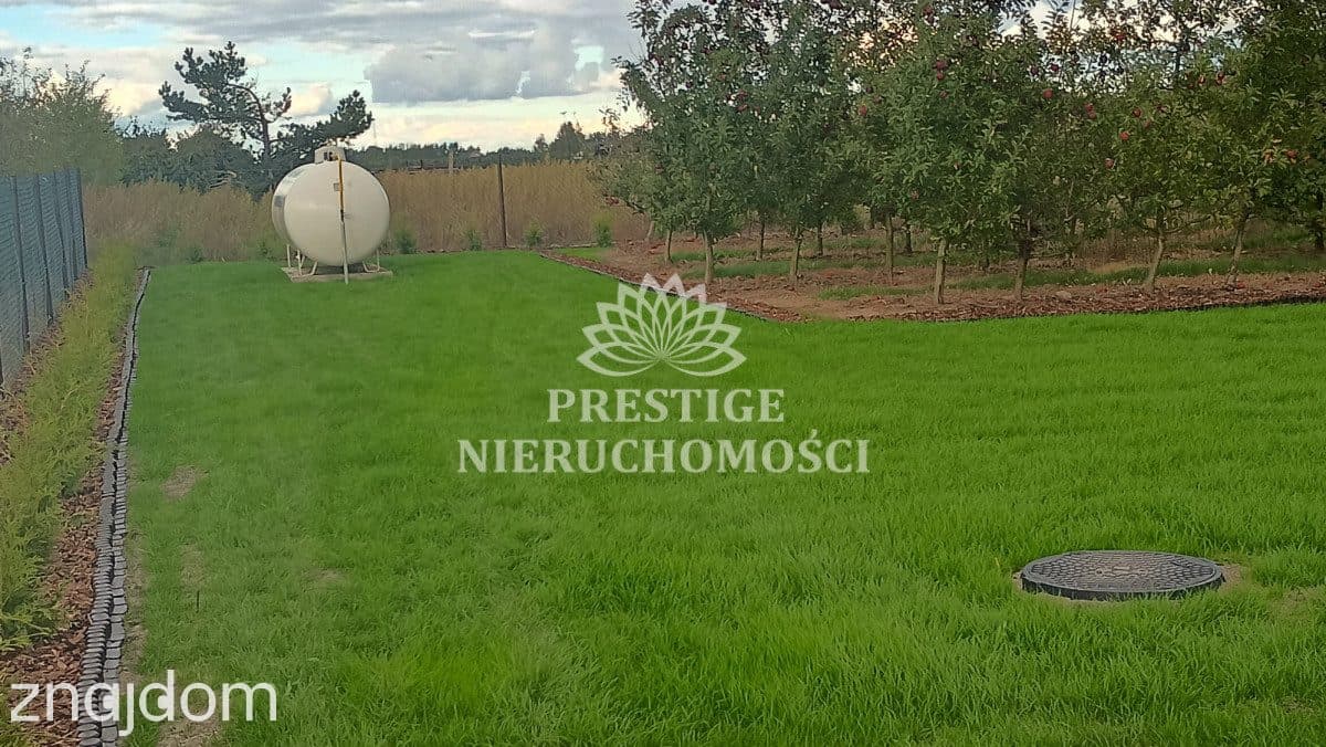 Dom z ogrodem i tarasami z widokiem na las - zdjęcie 17