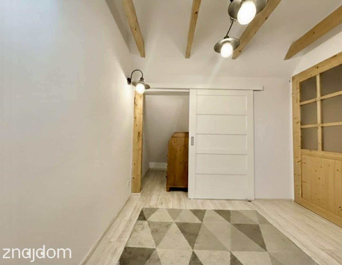 Ochota Filtry/ Kamienica/ Salon z kominkiem - zdjęcie 14