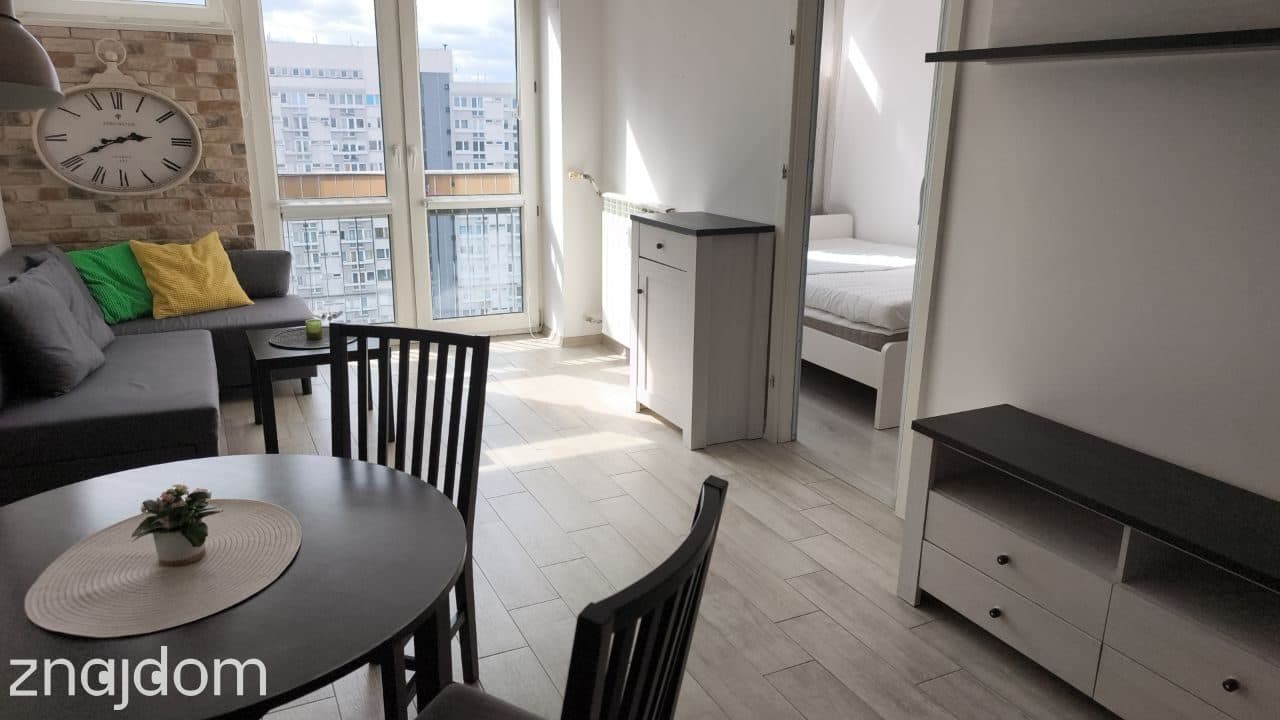 2 pokoje | 39 m² | Centrum Warszawy | ul. Grzybowska | Metro | Piękny widok - zdjęcie 3