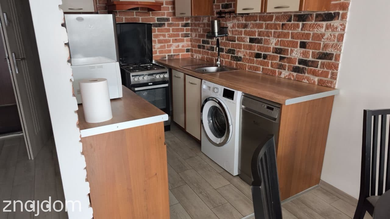 2 pokoje | 39 m² | Centrum Warszawy | ul. Grzybowska | Metro | Piękny widok - zdjęcie 8