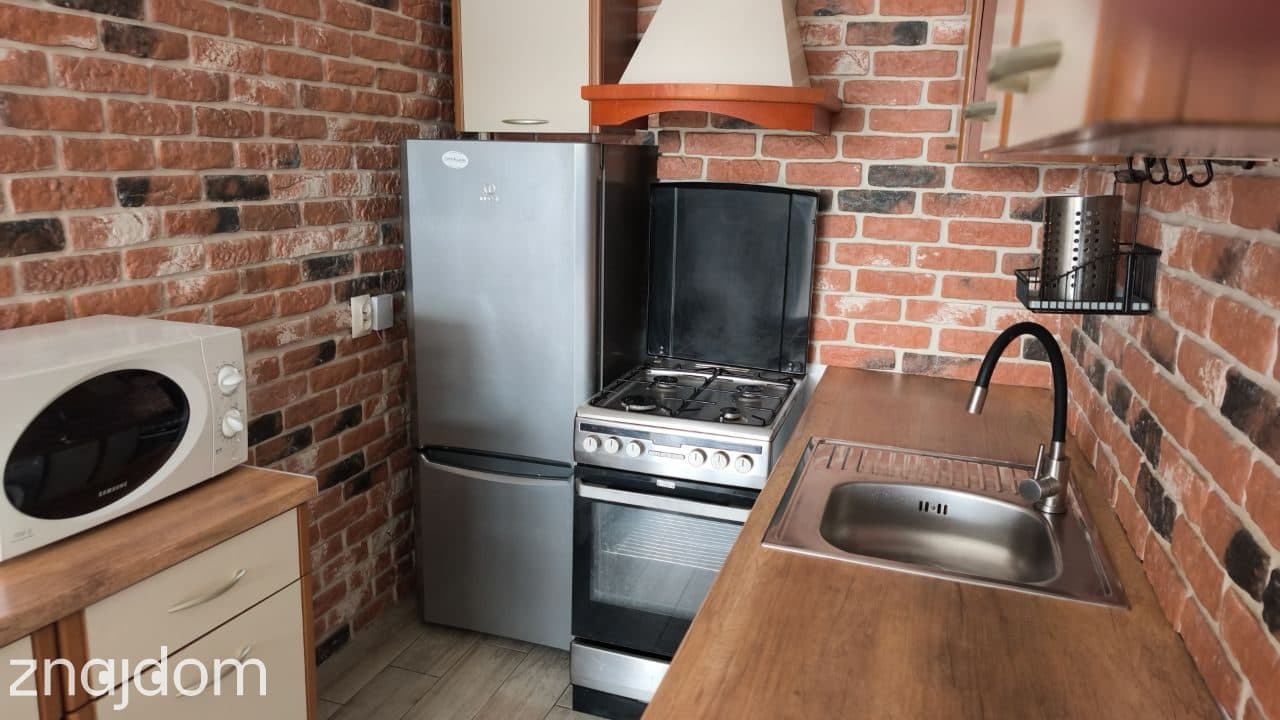 2 pokoje | 39 m² | Centrum Warszawy | ul. Grzybowska | Metro | Piękny widok - zdjęcie 9