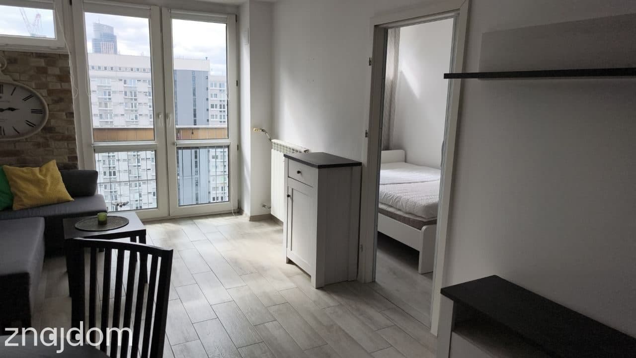 2 pokoje | 39 m² | Centrum Warszawy | ul. Grzybowska | Metro | Piękny widok - zdjęcie 11