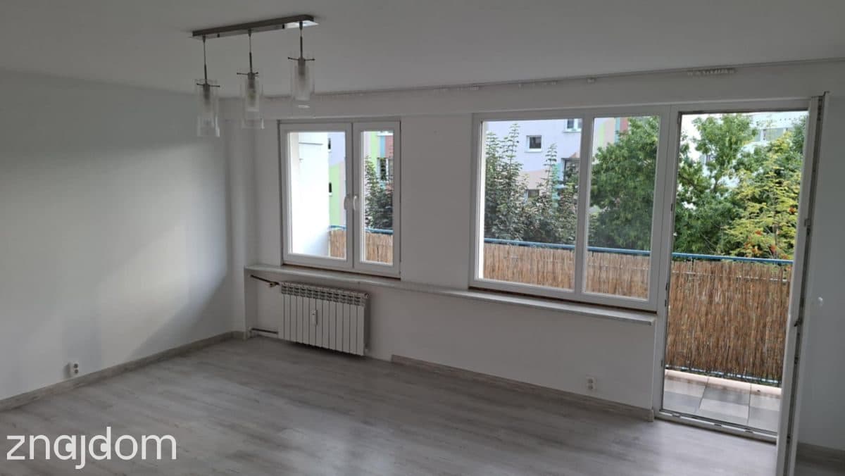 Komfortowe 3 pokoje z balkonem – 499 000 zł - zdjęcie 2