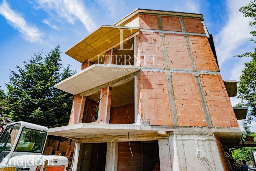 Nowy bliźniak 182,50 m2 z ogródkiem i 2 garażami - zdjęcie 5