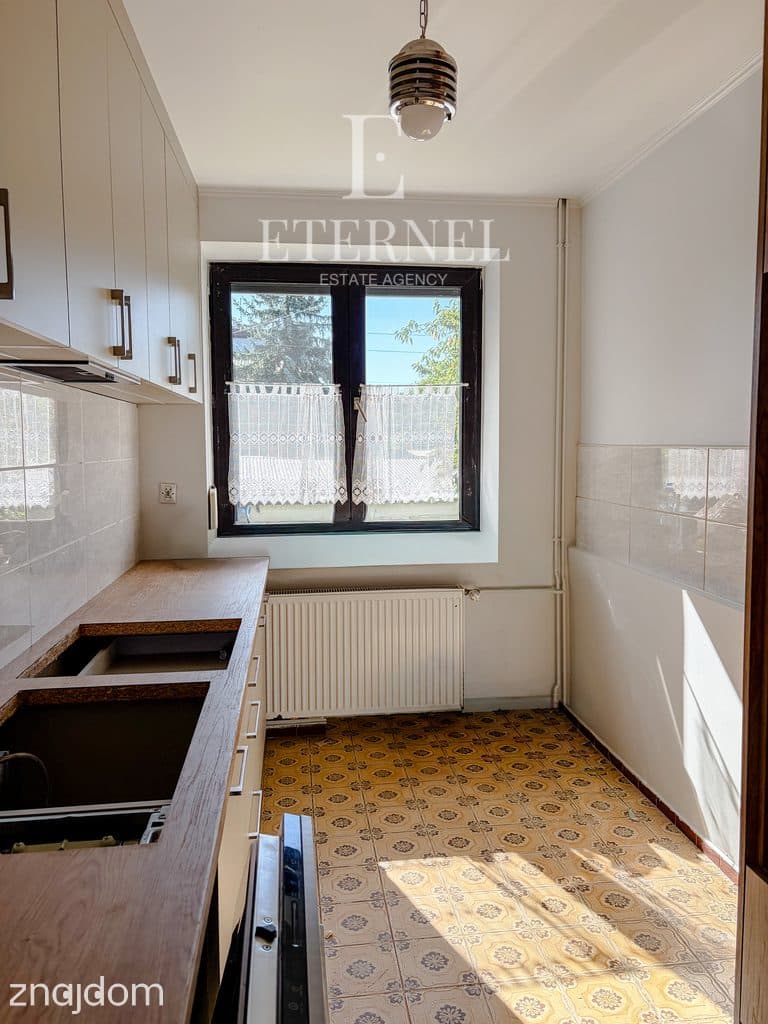 Przestronny dom 220 m2 z ogrodem - 6 pokoi - zdjęcie 5