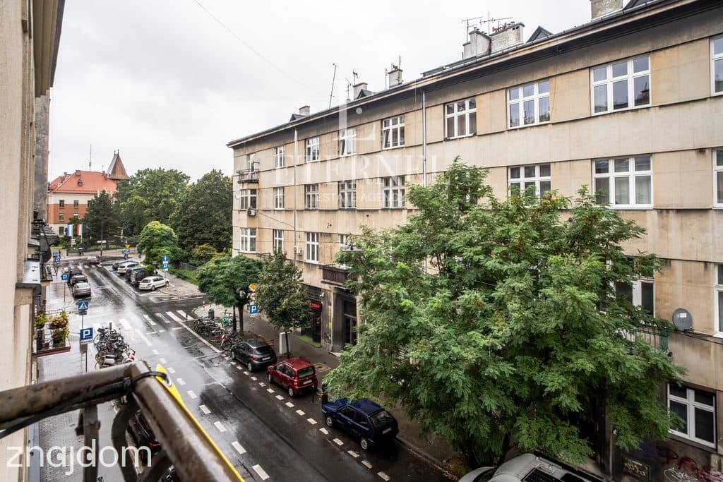 3-pokojowe mieszkanie w kamienicy przy Salwatorze - zdjęcie 7