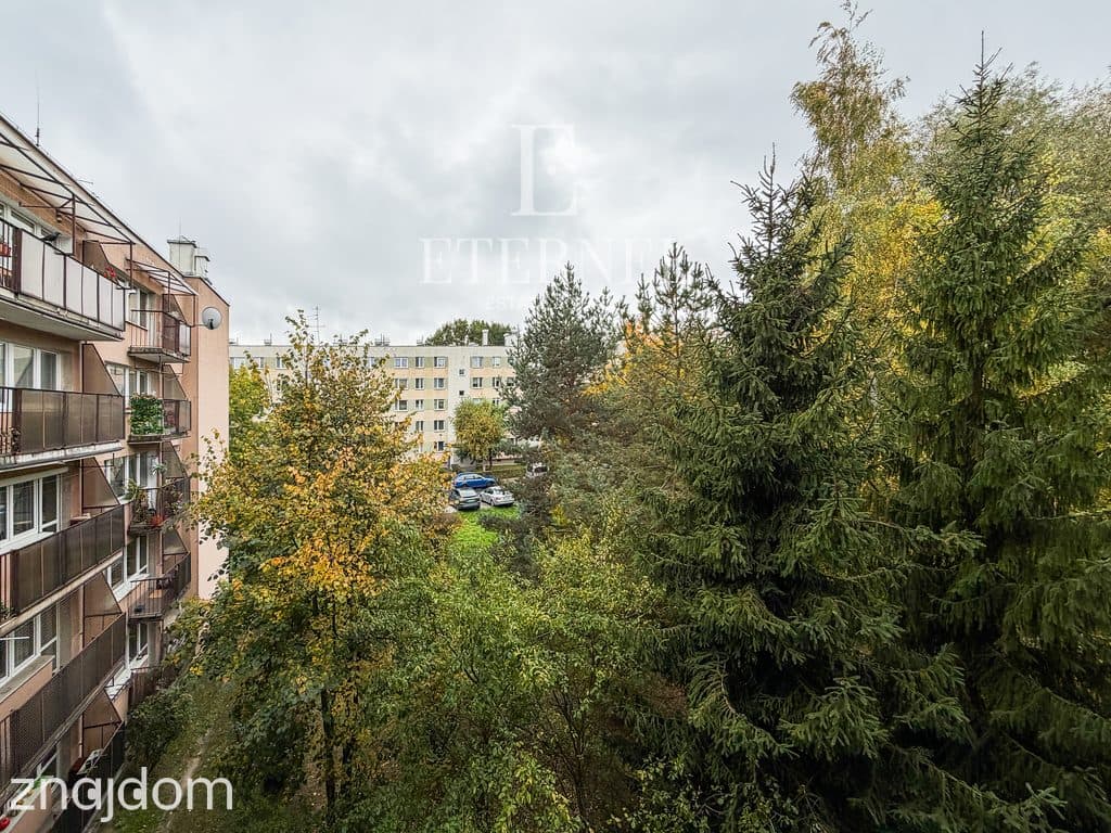Mieszkanie 4-pokojowe z balkonem, piwnicą i 2-ma garażami - zdjęcie 18