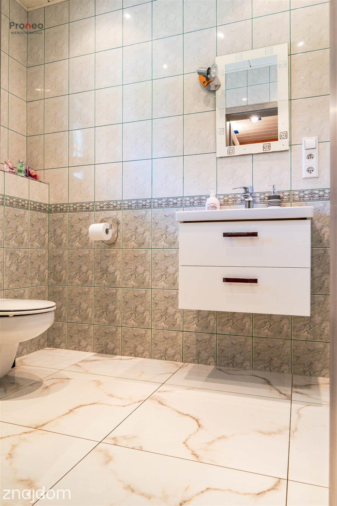 Komfort i przestrzeń - dom w Starym Mieście - zdjęcie 19
