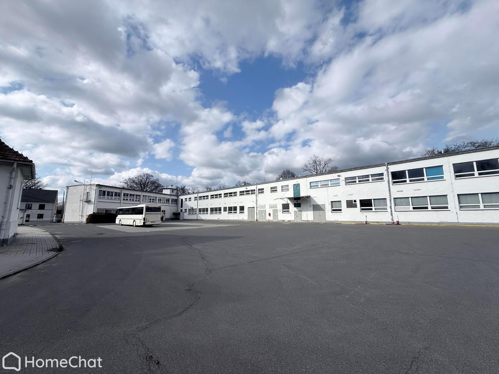 Kompleks produkcyjno-magazynowo-biurowy 12 671 m² | Dylaki k. Opola