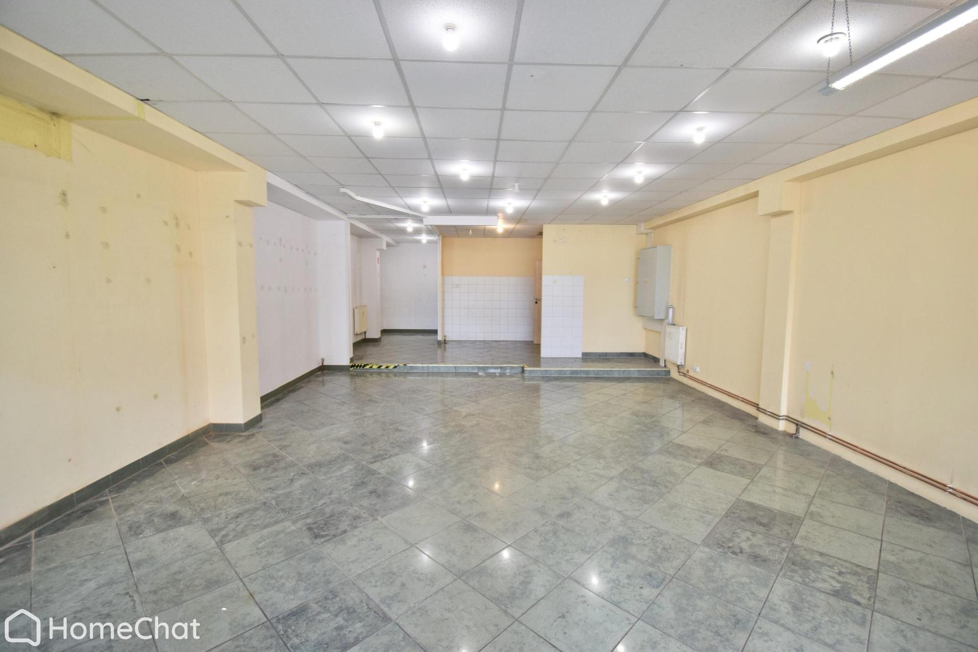 Lokal 85m2 z wodą | Duża sala | ZWM