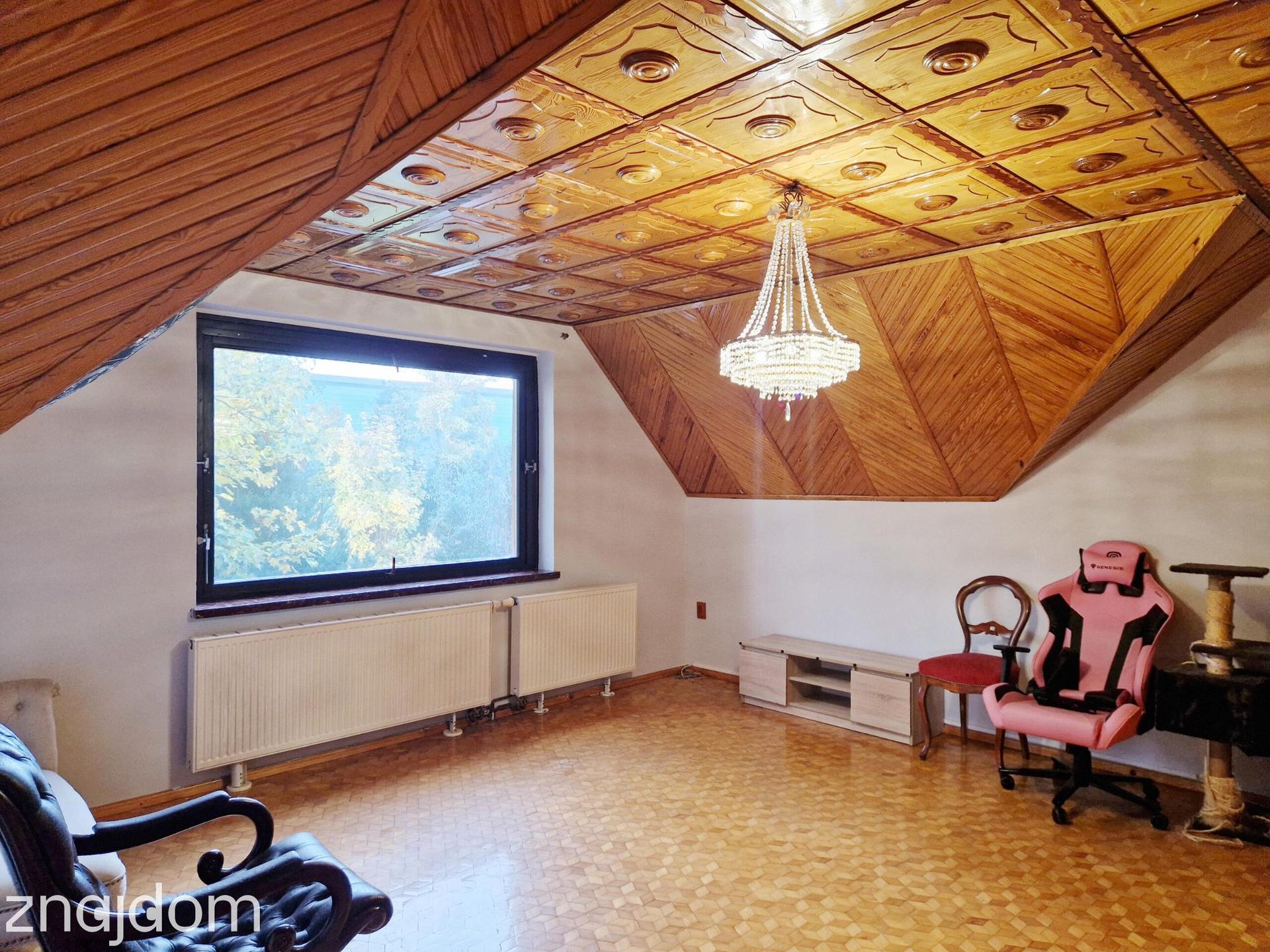 Przestronny dom w Dzielnicy Kwiatów - zdjęcie 9
