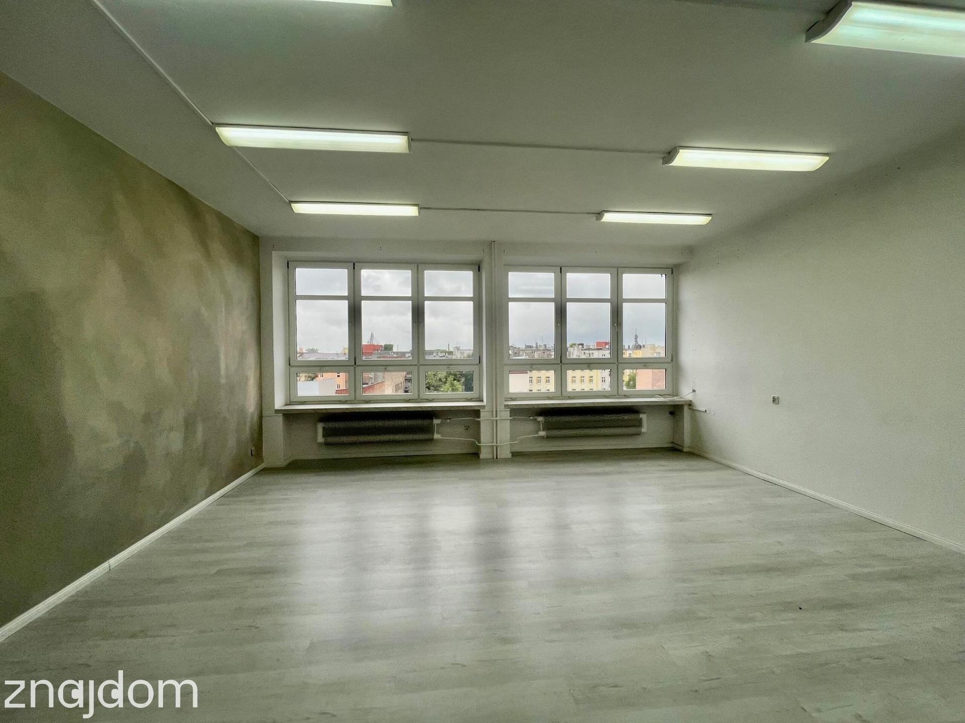 Duże lokale na wynajem w centrum - zdjęcie 2
