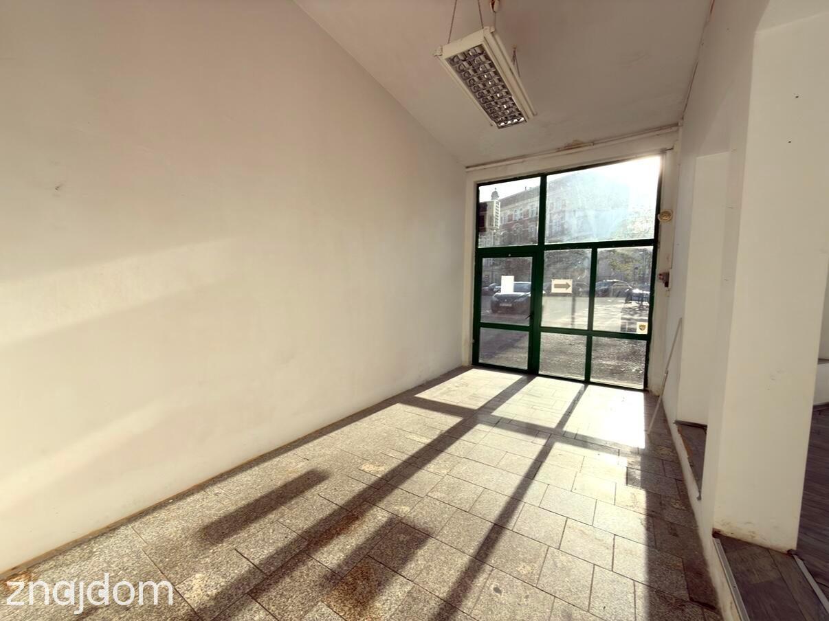 Parterowy lokal 40 m² w centrum miasta - zdjęcie 4