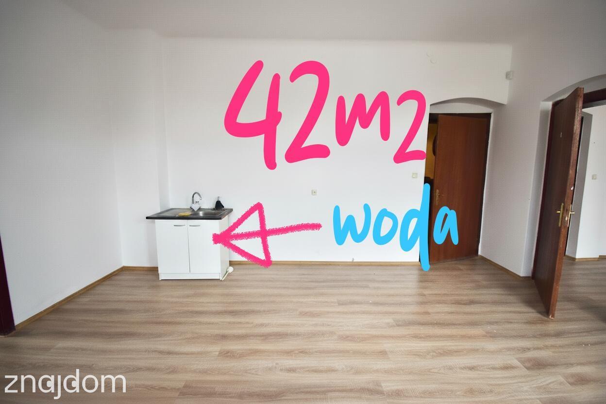 Lokal 42m2 z wodą | Wysoka i klimatyczna przestrzeń w Centrum