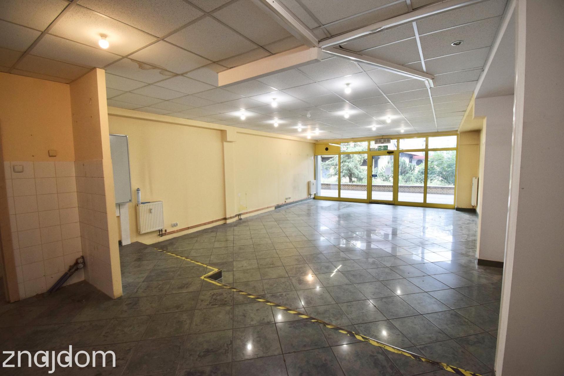 Lokal 85m2 z wodą | Duża sala | ZWM