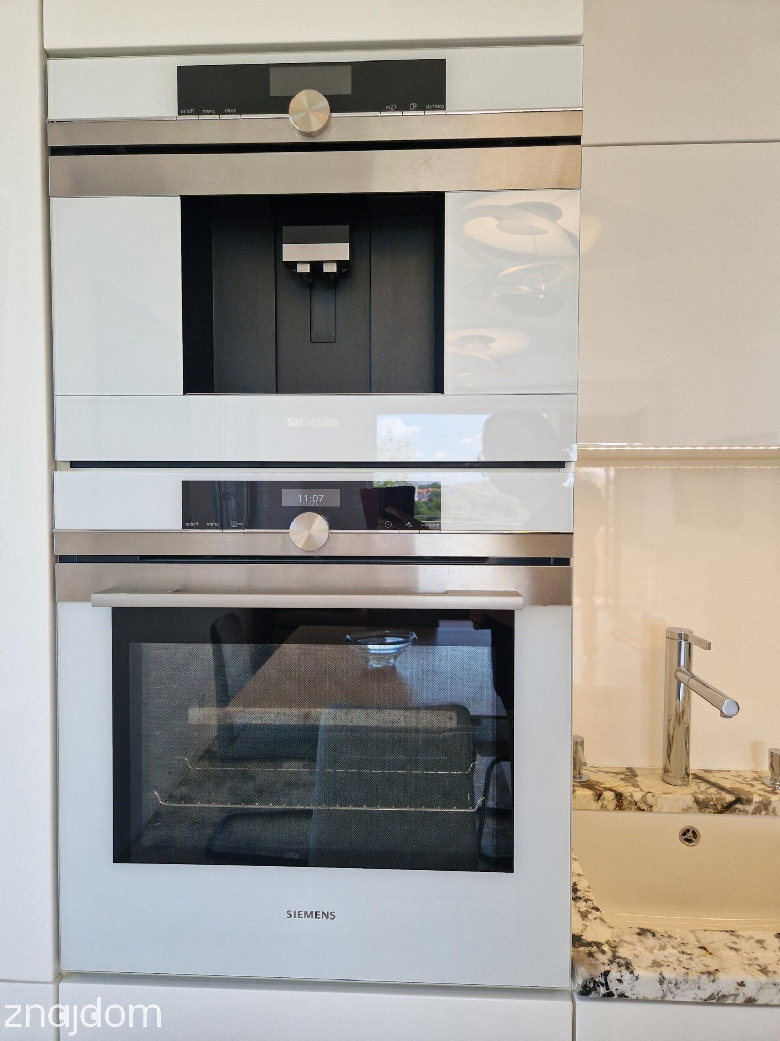 Luksusowy apartament zanużony w zieleni - zdjęcie 9