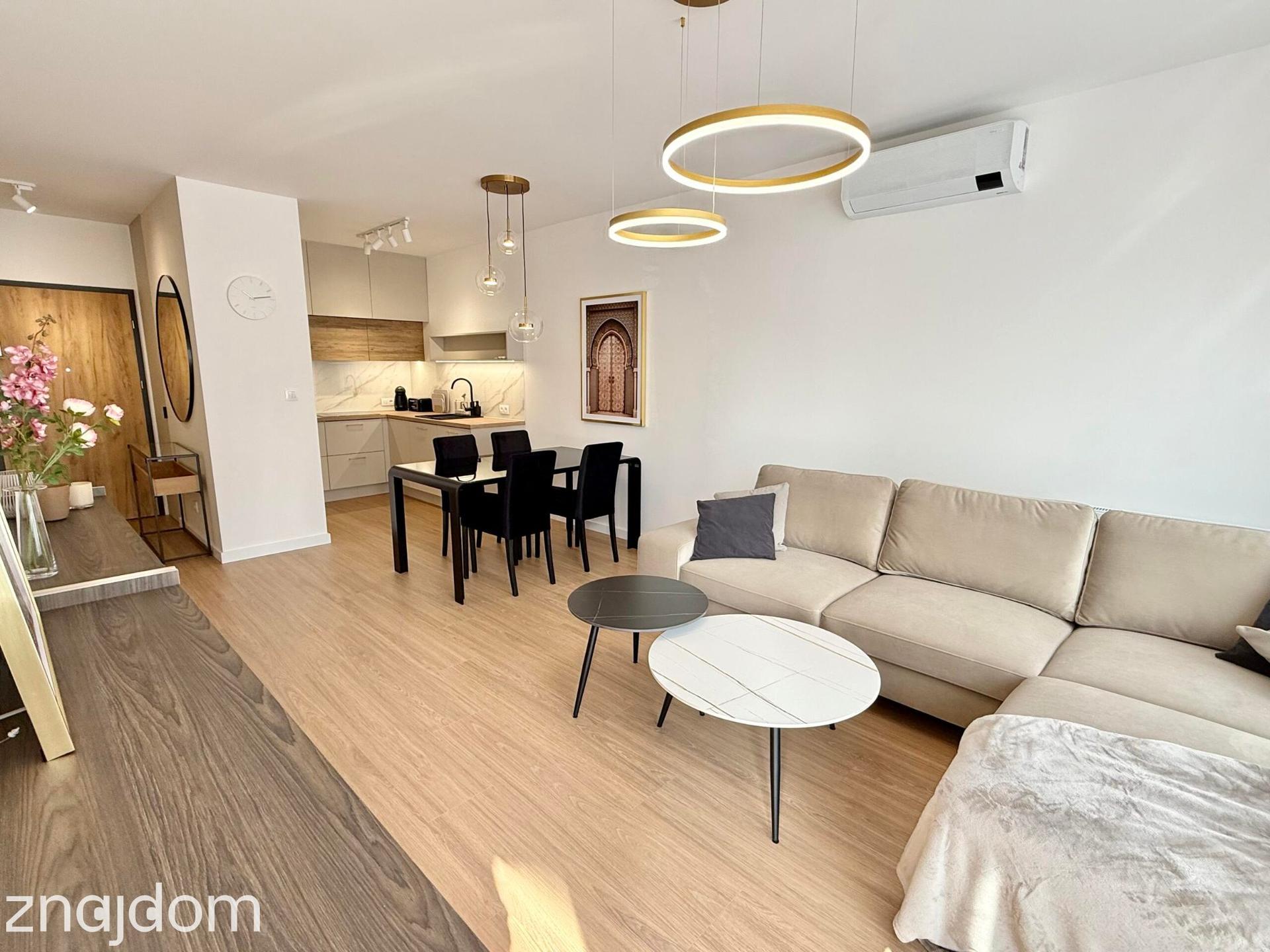 Ekskluzywny apartament w nowej inwestycji - zdjęcie 4
