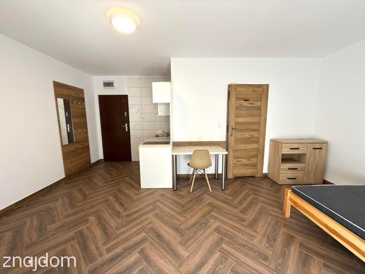 Kawalerka 35 m² z małym balkonem w Opolu - zdjęcie 4