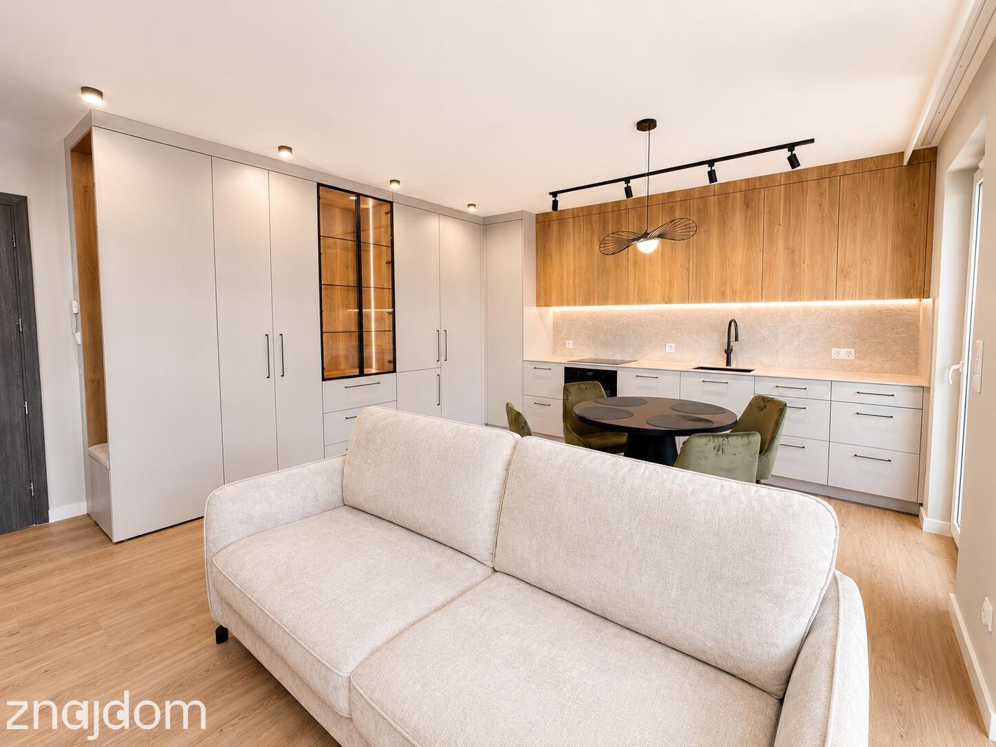 Wyjątkowe 62 m² dla wymagających z tarasem 28 m² od zaraz