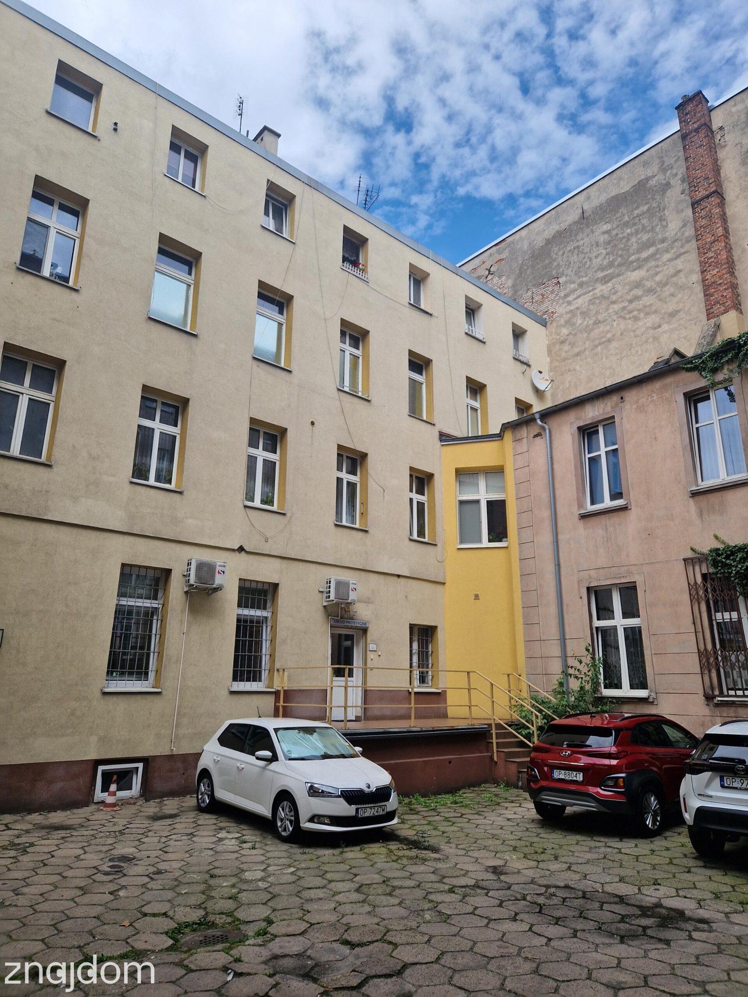 Ciche, dustronne mieszkanie w ścisłym Centrum Opola - zdjęcie 15